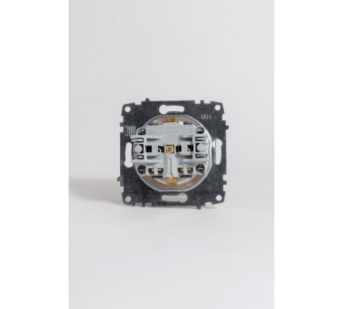 Розетка с заземлением с крышкой, без рамки Elbi Eleсtriс Zena Vega 609-010200-218