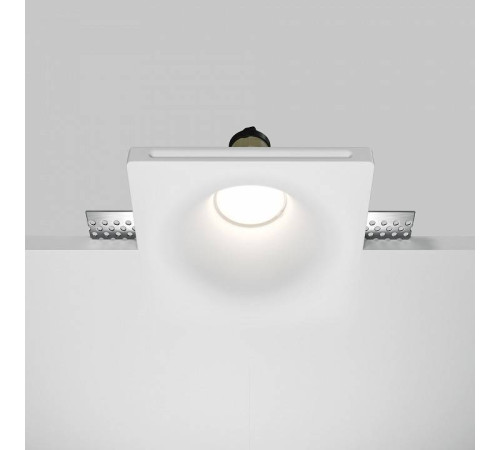 Встраиваемый светильник Maytoni Gyps Modern DL001-1-01-W-1