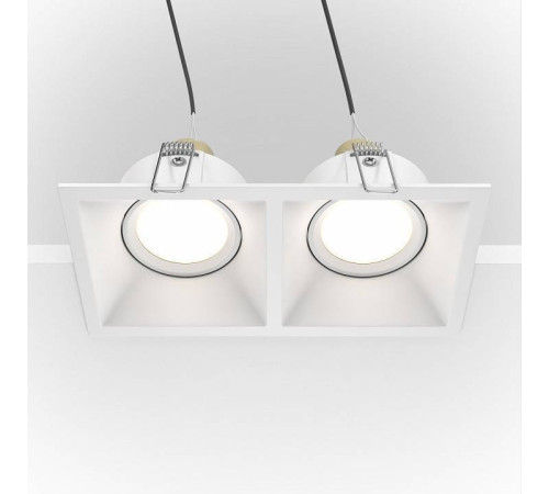 Встраиваемый светильник Maytoni Dot DL029-2-02W