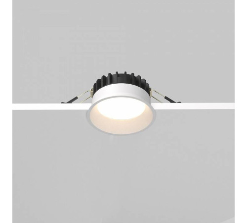 Встраиваемый светильник Maytoni Okno DL055-8W3-4-6K-W