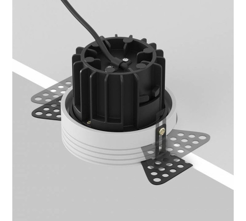 Встраиваемый светильник Maytoni Round DL058-12W2.7K-TRS-B