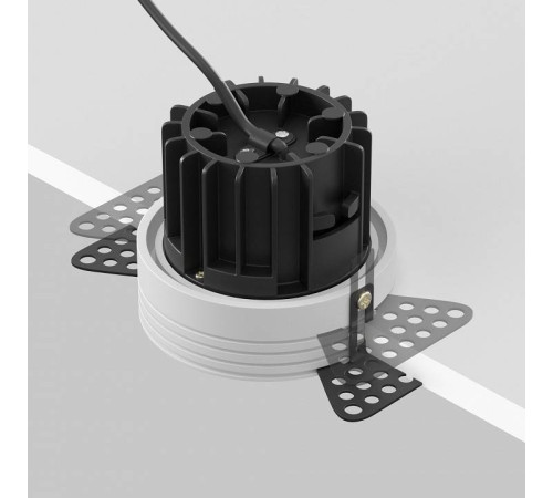 Встраиваемый светильник Maytoni Round DL058-12W2.7K-TRS-W