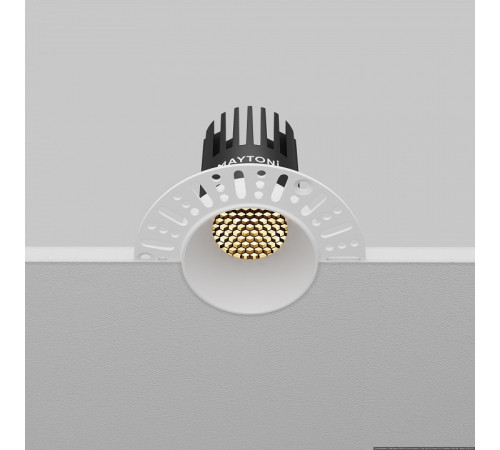 Встраиваемый светильник Maytoni DL119-10W-2.7K-TRS-W