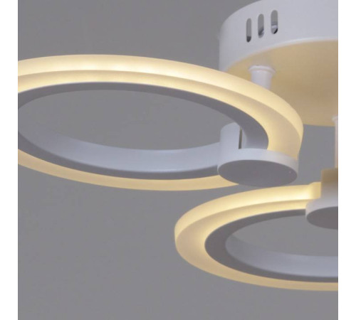 Потолочная люстра Reluce 09501 09501-0.3-03 WH