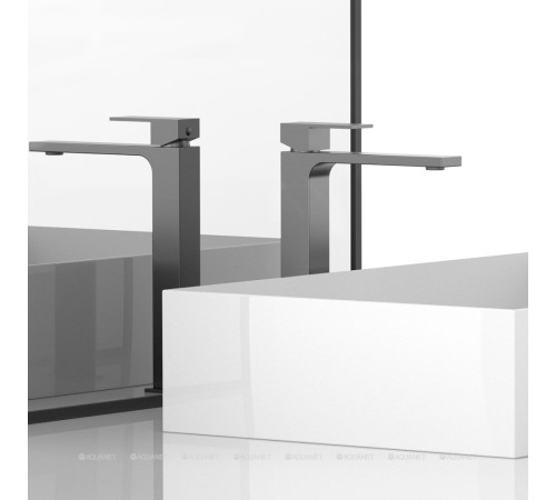 Смеситель для раковины Vincea Cube однорычажный вороненая сталь VBF-1C02GM