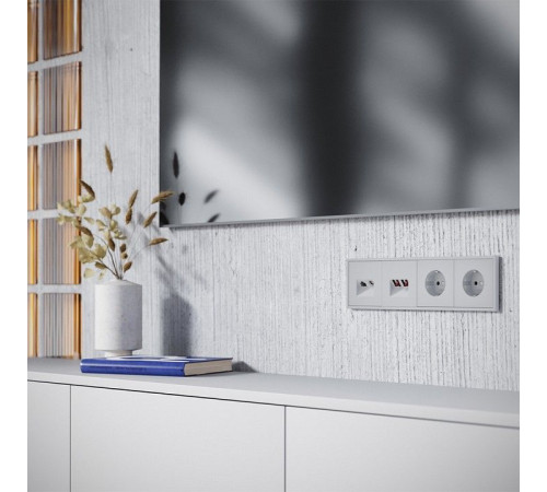 Накладка для ТВ-розетки и RJ-11 или RJ-45 Voltum S70 VLS002716