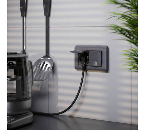 Розетка двойная влагозащищенная с заземлением и с шторками, без рамки с крышкой Werkel графит W1172204