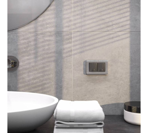 Розетка двойная влагозащищенная с заземлением и с шторками, без рамки с крышкой Werkel графит W1172204