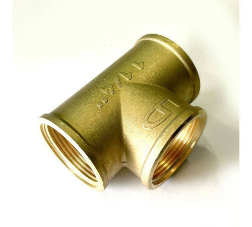 Тройник резьбовой LD 1 1/4 ВВВ латунный LD.65.514.32