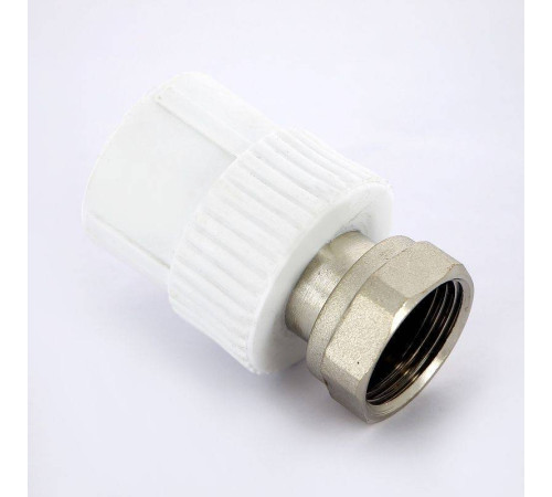 Муфта Pro Aqua 32 мм x 1 В с накидной гайкой PA29018