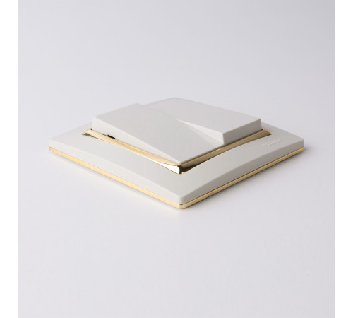 Выключатель двухклавишный проходной (слоновая кость) W1122003