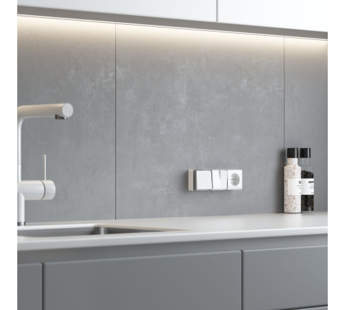 Выключатель одноклавишный проходной Gallant белый W5012001