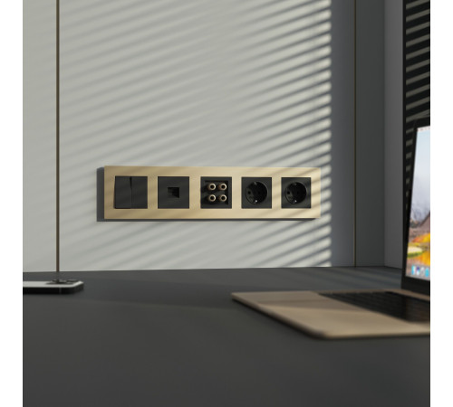 W0052911/ Рамка на 5 постов Slab (шампань софт) W0052911