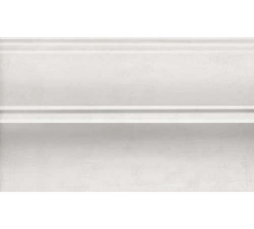 Плинтус Kerama Marazzi Левада светло-серый глянцевый 25х15 см FMB026