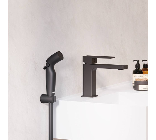 Смеситель для раковины AM.PM Gala с гигиеническим душем черный матовый F530300300