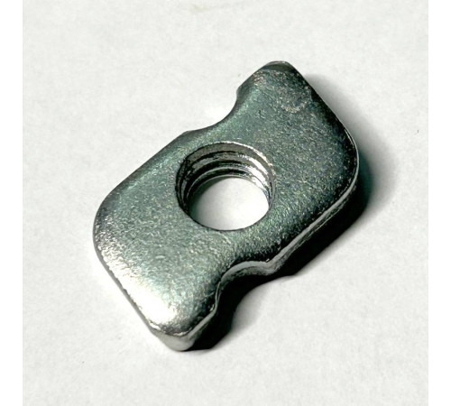 Гайка фигурная Duim M8 864F0800