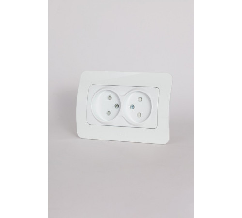 Розетка двойная без заземления и со шторкой Elbi Eleсtriс Jazz 508-010200-918