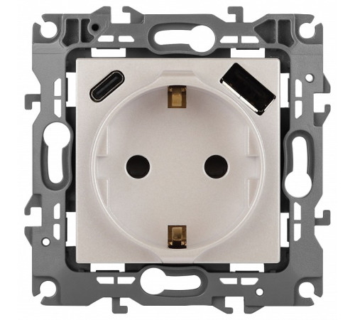 Розетка с заземлением и со шторкой и 2хUSB, без рамки Эра Эра 12 12-4108-15