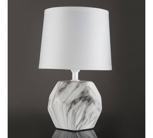 Настольная лампа декоративная Escada Marble 10163/T White