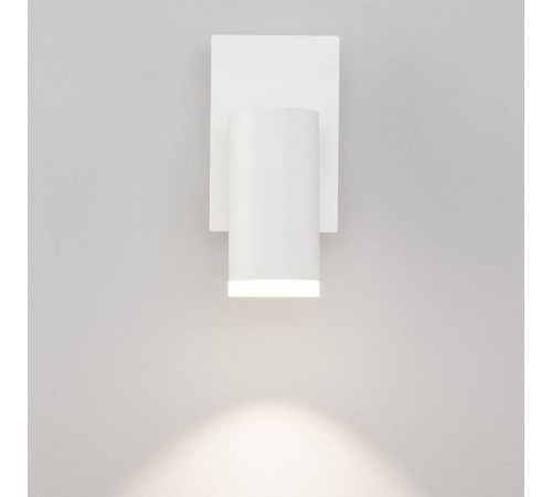 Бра Eurosvet Holly 20067/1 LED белый 5 Вт