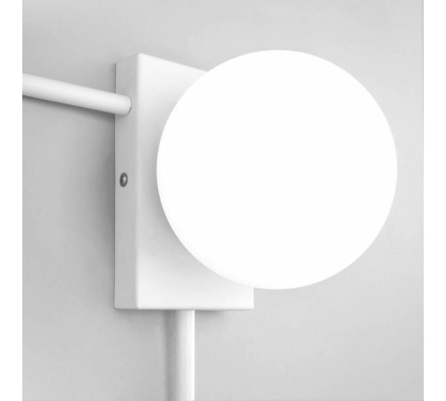 Бра Eurosvet Fredo 40036/1 белый