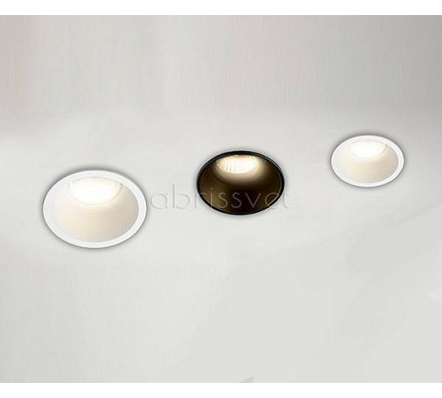 Встраиваемый светильник Italline MR16DH MR16DH black