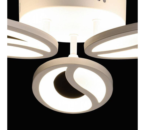 Потолочная люстра De City Мадлен 3xE14 424018003