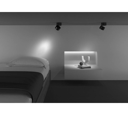 Светильник на штанге Maytoni Yin C084CL-15W3K-B