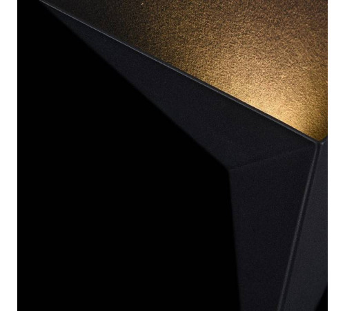 Накладной светильник Maytoni Trame C808WL-L3B