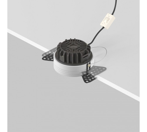 Встраиваемый светильник Maytoni Technical Okno DL055-8W3-4-6K-TRS-W