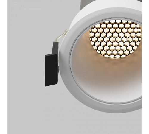 Встраиваемый светильник Maytoni DL116-10W-3K-W