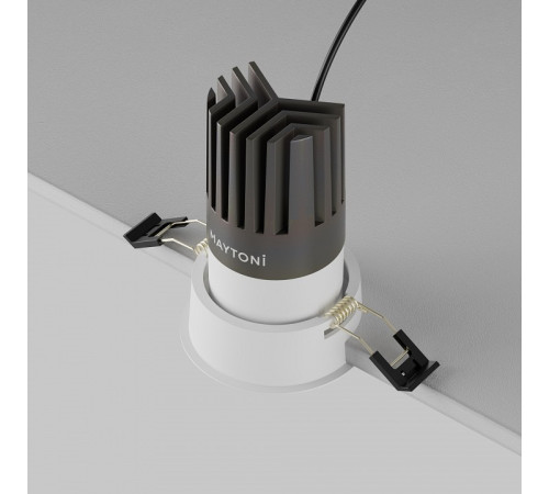 Встраиваемый светильник Maytoni DL118-15W-3K-W