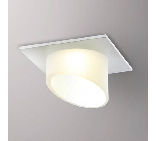 Встраиваемый светильник Novotech Lirio 370899