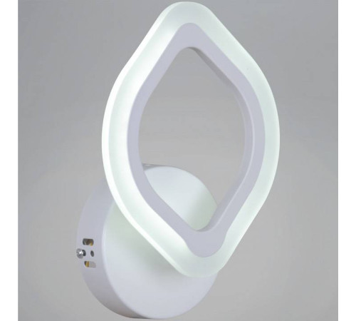 Бра Reluce 02301-1 02301-0.2-01 WH