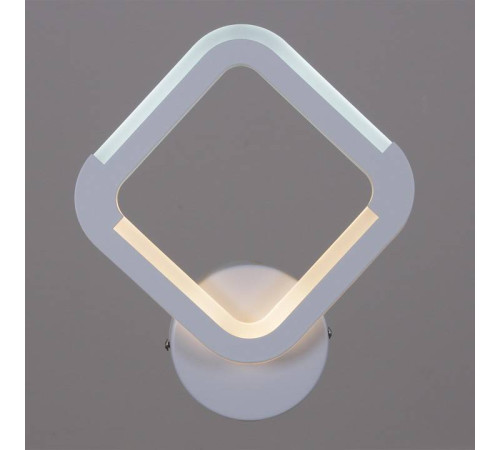 Бра 09821-3.2-01 WH