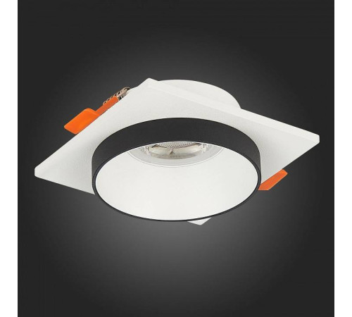 Встраиваемый светильник ST-Luce Chomia ST206.518.01