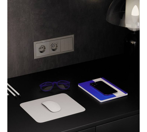 Выключатель трехклавишный без рамки Voltum S70 VLS030104