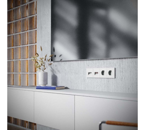 ТВ-розетка и розетка Ethernet RJ-45 без рамки Voltum S70 VLS060705