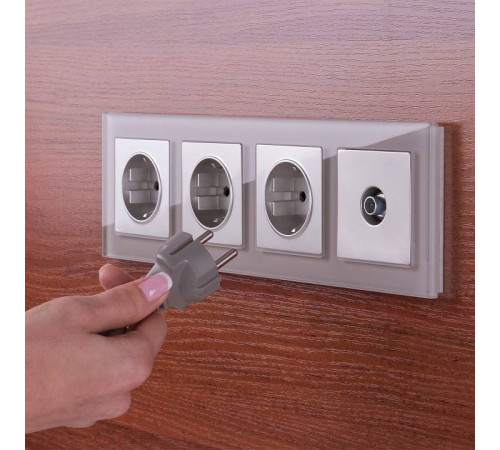 Рамка на 4 поста Werkel Favorit 3 W0041117