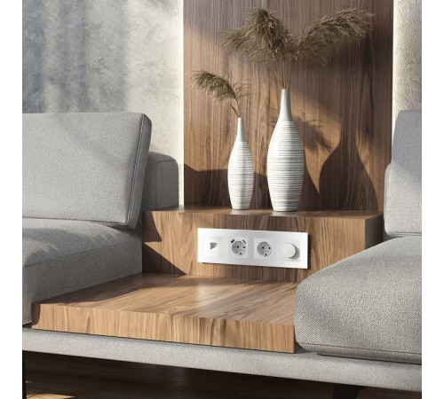 Рамка на 4 поста Werkel Senso белый soft-touch W0043101