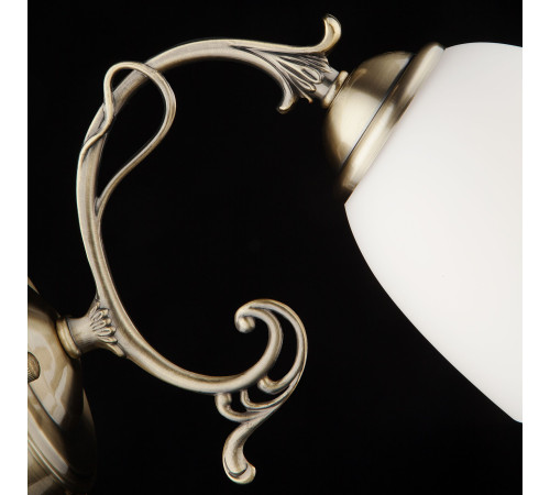 Бра классическое с плафоном 22010/1 античная бронза