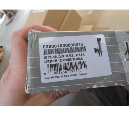 Гигиенический душ с прогрессивным смесителем Bossini Cube Brass комплект хром E38001B.030