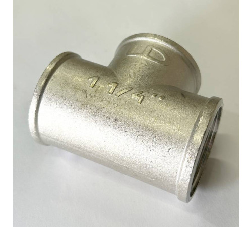 Тройник резьбовой LD 1 1/4 ВВВ латунный никелированный LD.67.514.32