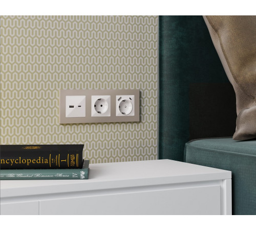 Рамка на 3 поста Ambrella Volt Techno AF220363