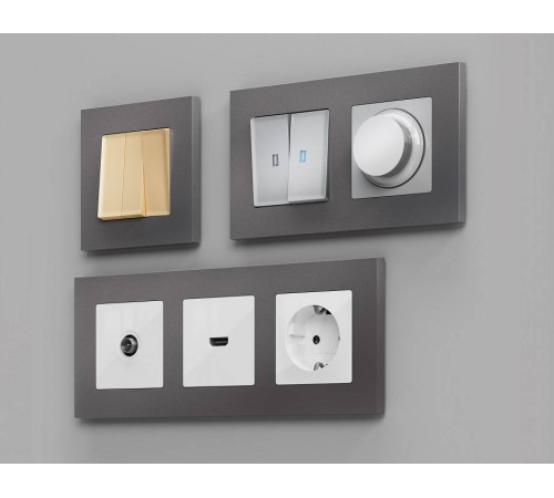 Рамка на 3 поста Ambrella Volt Qubi AF250653