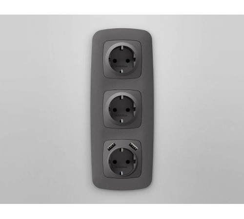 Накладка для розетки с заземлением и со шторками и 2хUSB type A Ambrella Volt Quant OP6590