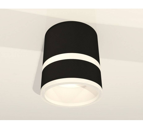 Накладной светильник Ambrella Light XS XS8111005