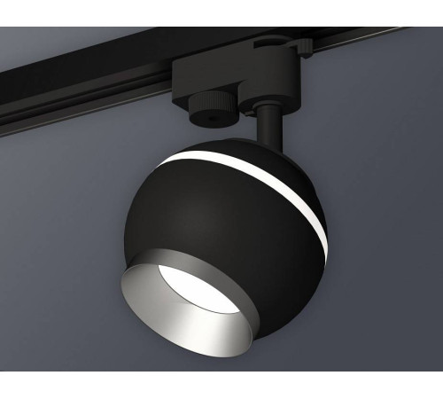 Светильник на штанге Ambrella Light XT XT1102004