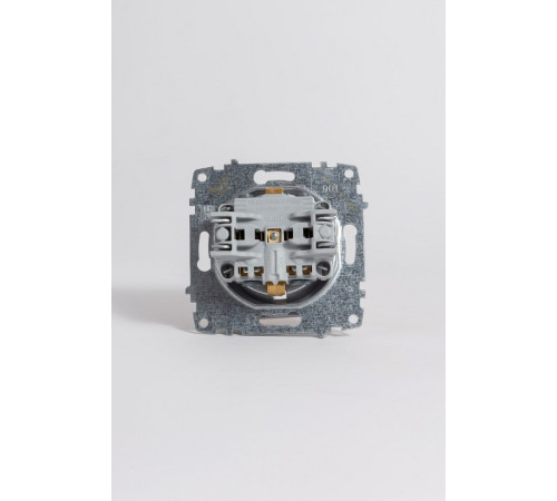 Розетка с заземлением, без рамки Elbi Eleсtriс Zena Vega 609-011000-217