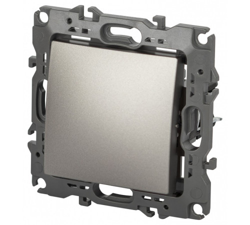 Переключатель перекрестный одноклавишный без рамки Эра Эра 12 12-1108-16